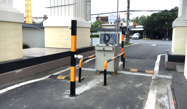 Máy giữ xe 1 làn vào 1 làn ra